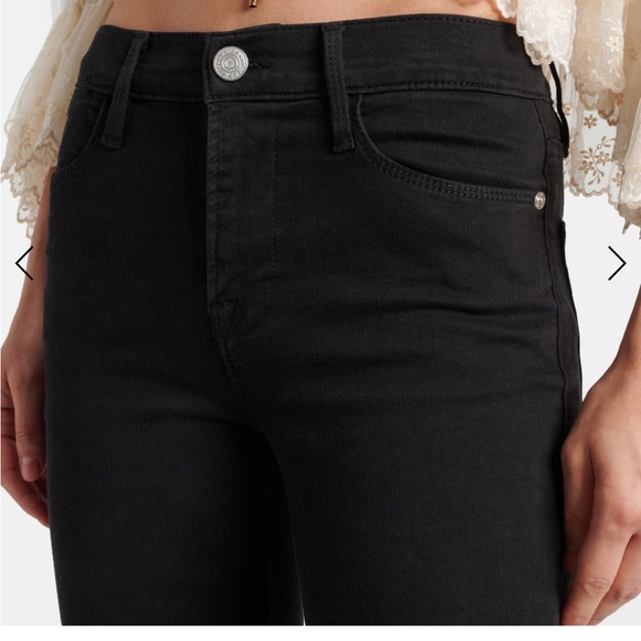 FRAME Le High Flare in Film Noir-25 - Picture 6 of 7